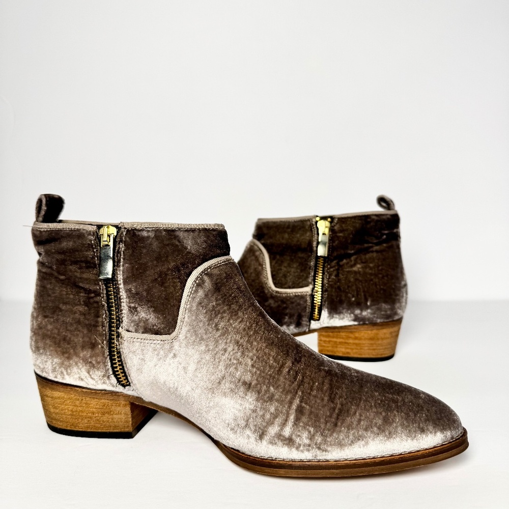 Sundance x Sixty Seven Velvet Pointed Toe Ankle Boot Sz 10.5 US / 41 EU